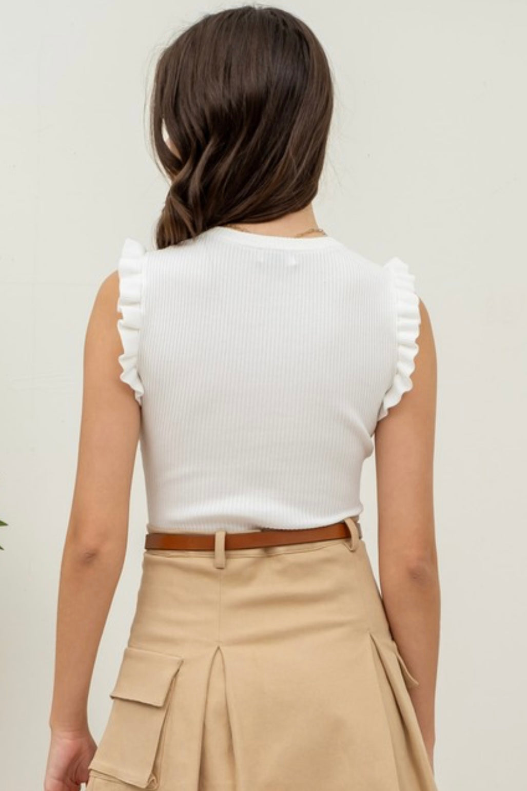 ss curated drop ruffle sleeveless knit top