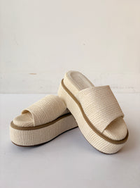 lexie flatform sandal