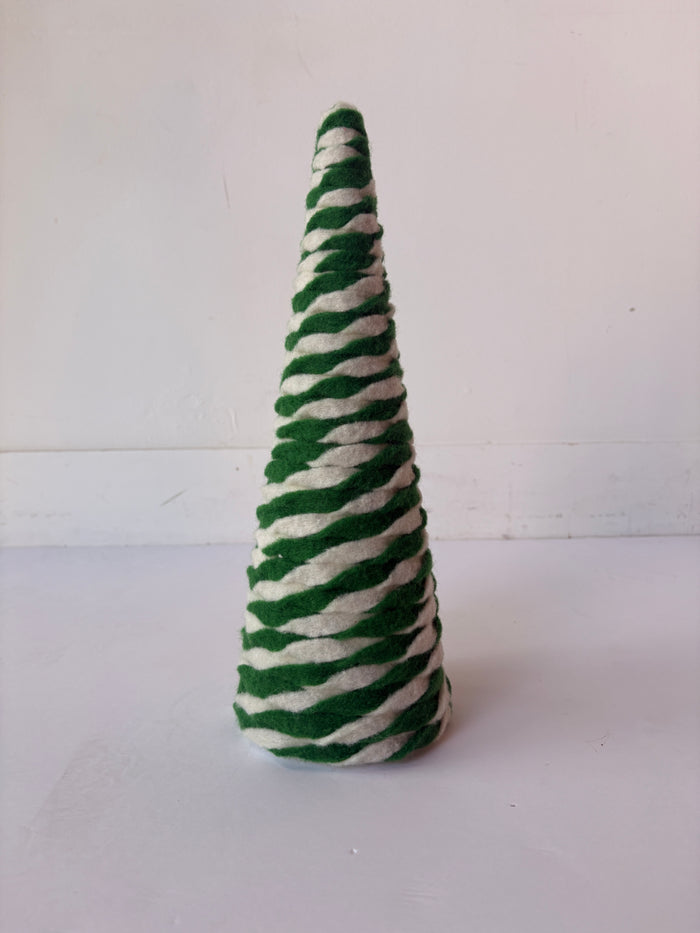 decorative christmas tree - green swirl