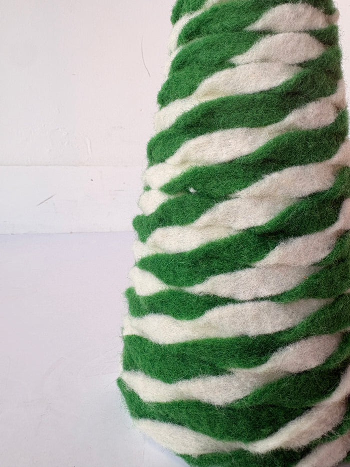 decorative christmas tree - green swirl