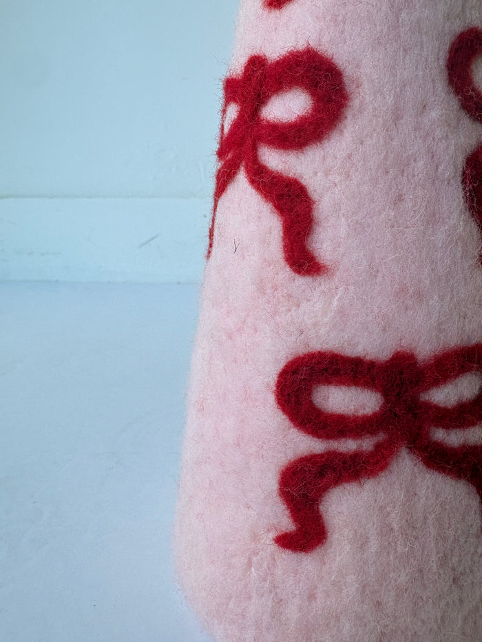 decorative christmas tree - red bow