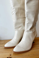 mode, vanessa boot