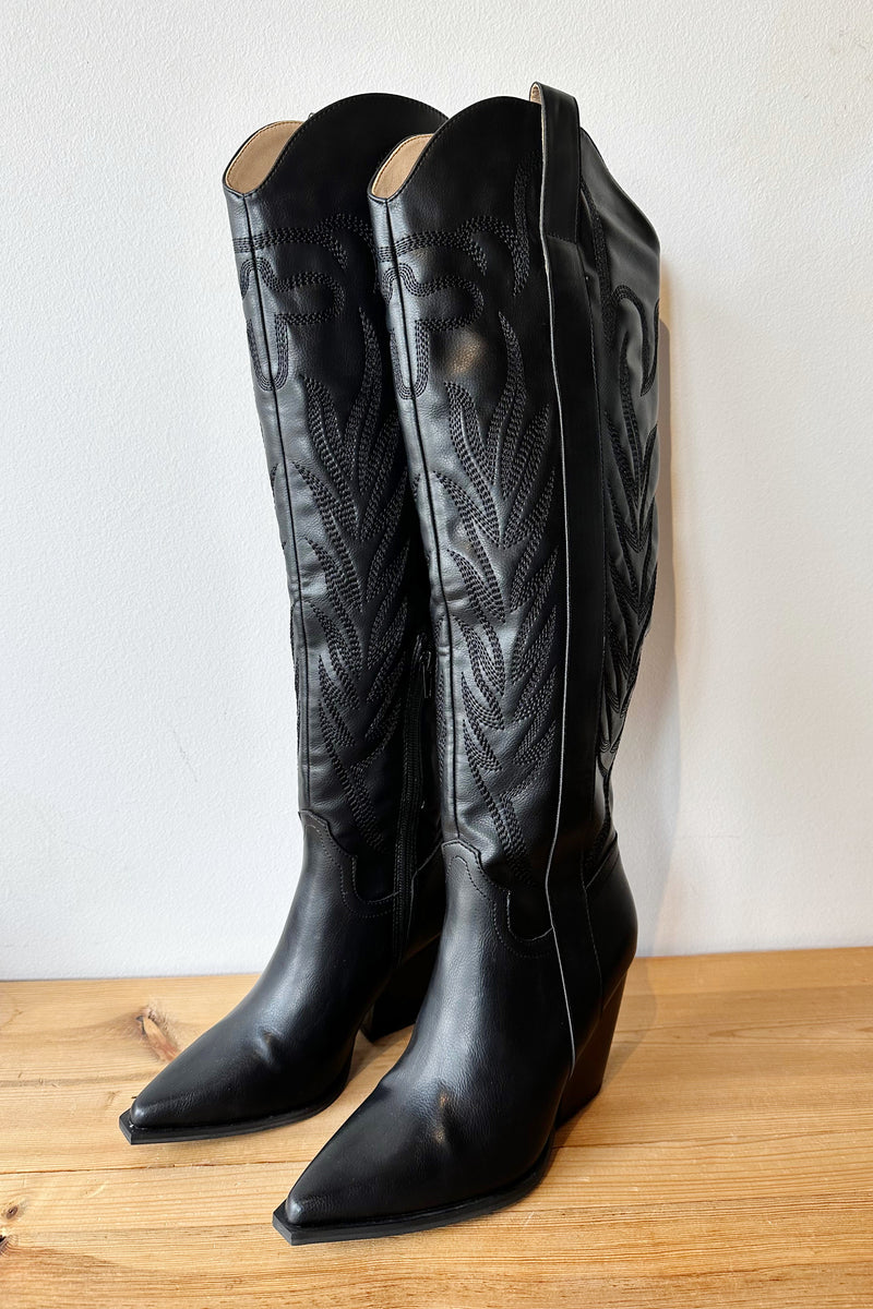mode, bronco tall boots