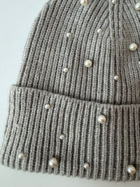 perla beanie