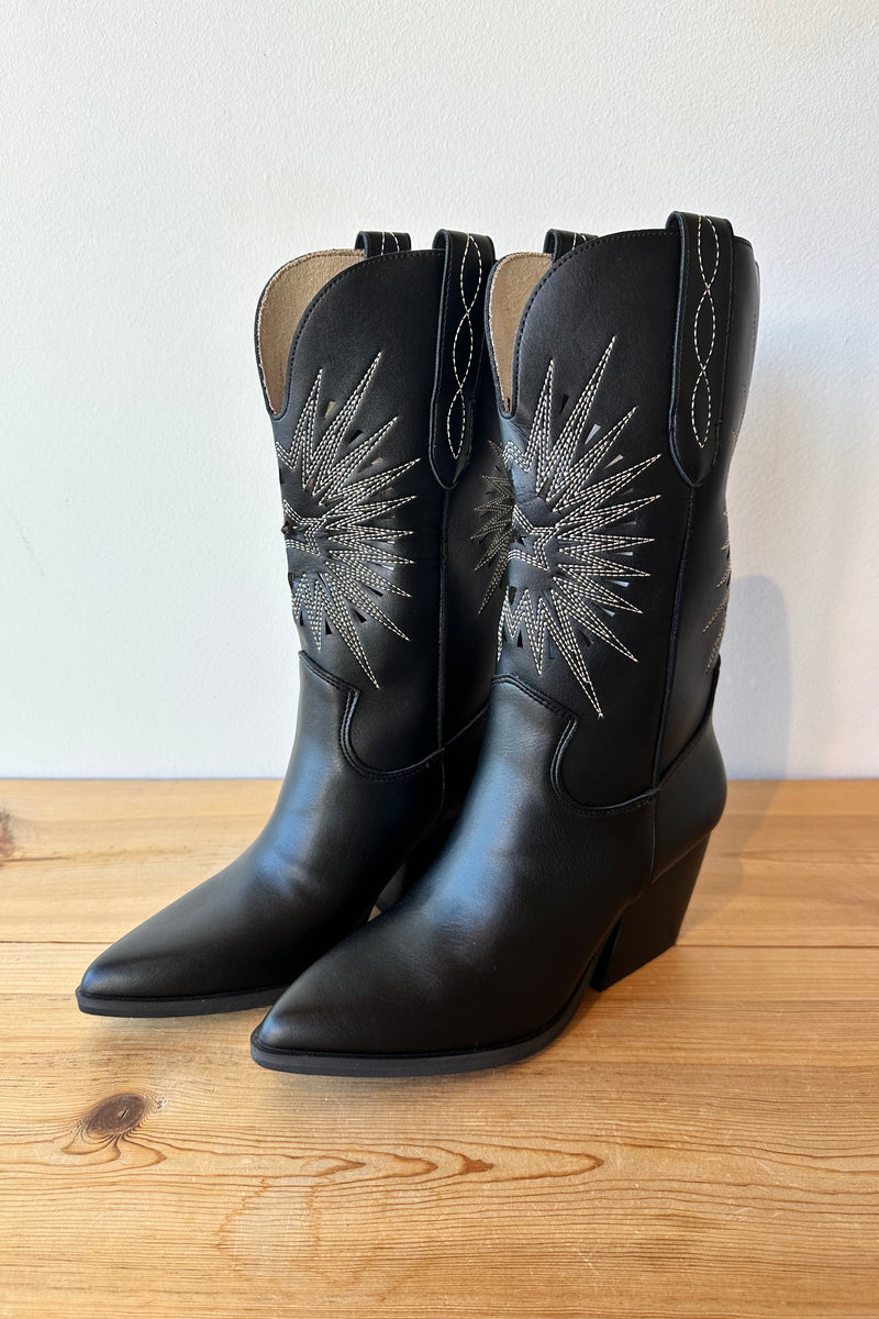 mode, emersyn boot