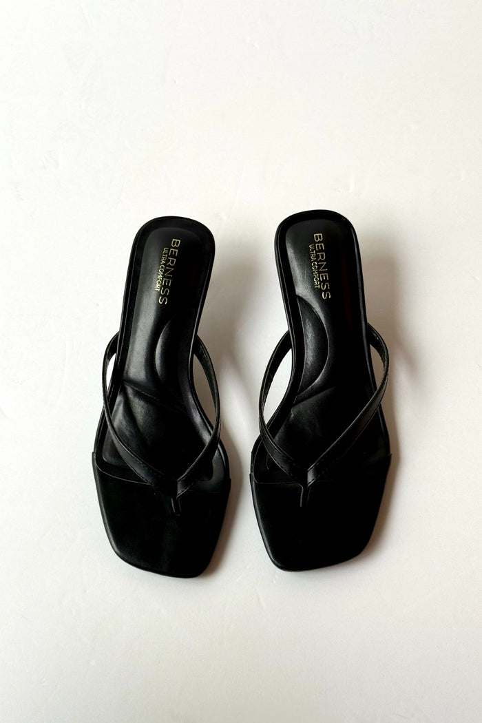 florella kitten heel