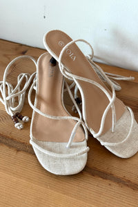 Elegance lace up heel