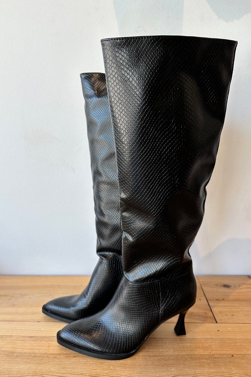 mode, vanessa boot