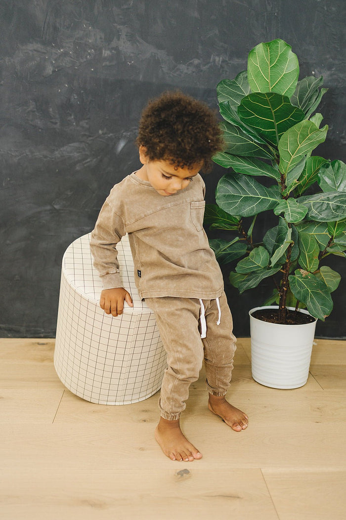 mode, dusty jogger set