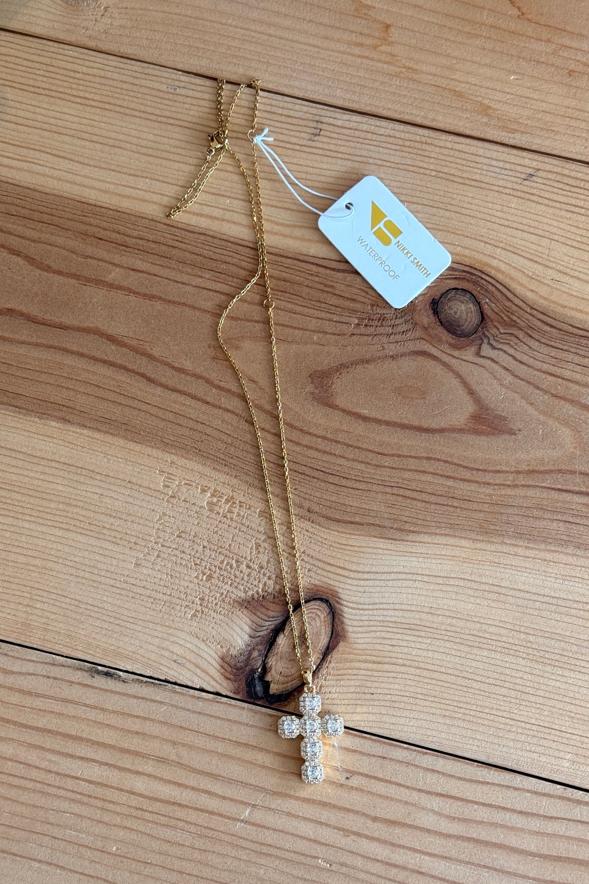 gold diamond cross necklace