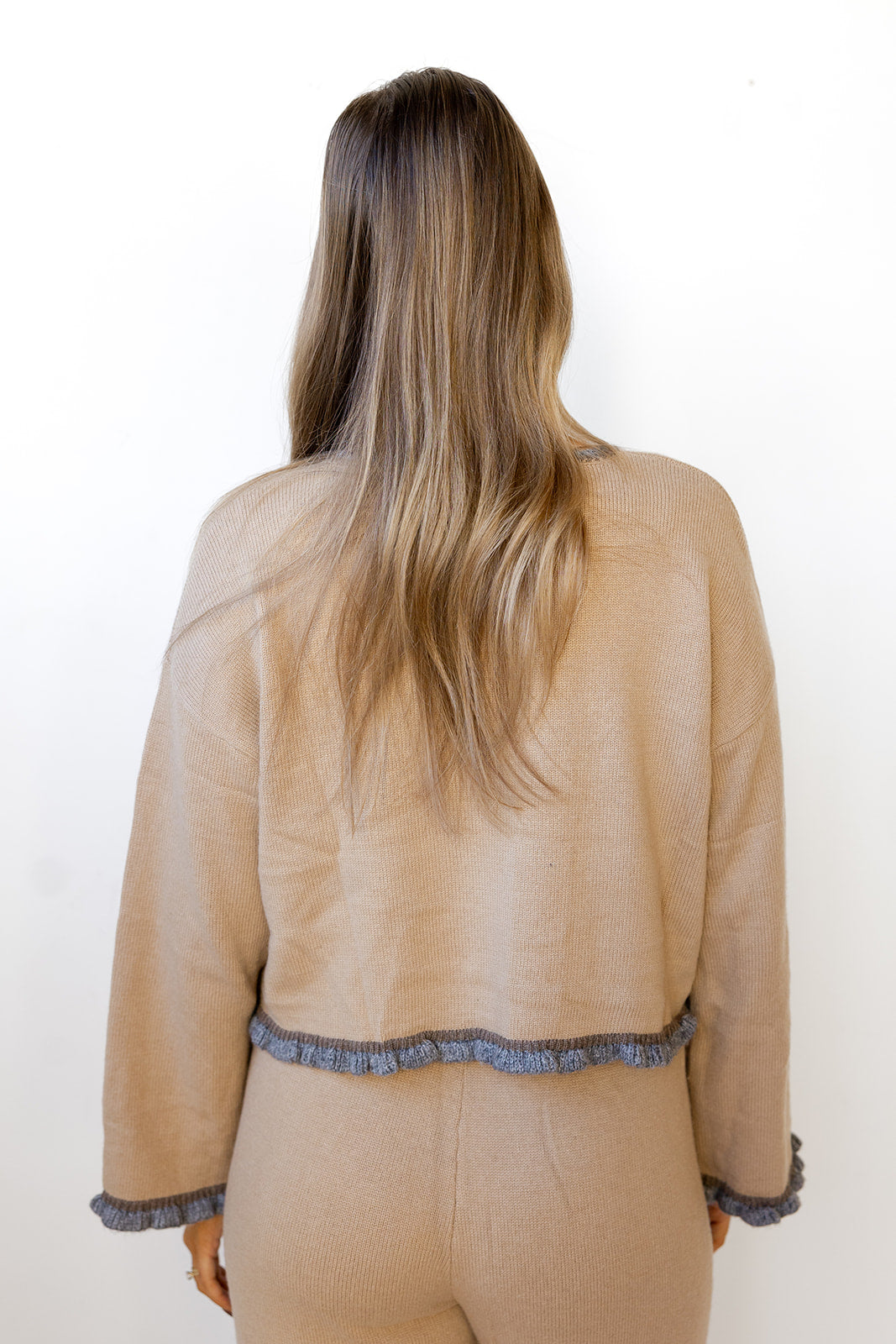 shaylee ruffled hem top