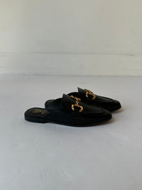 vivian flat mule