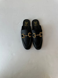 vivian flat mule