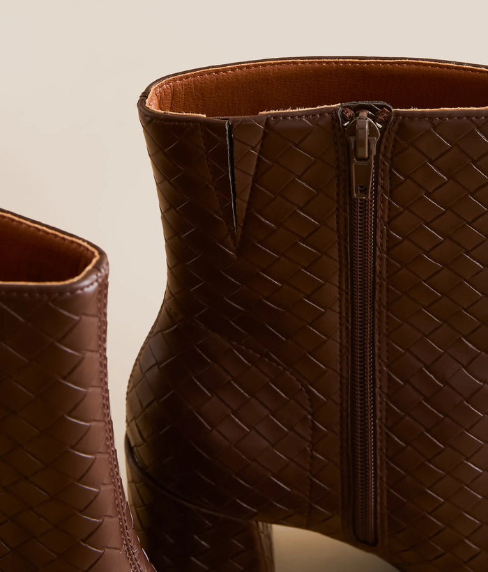 demi boots
