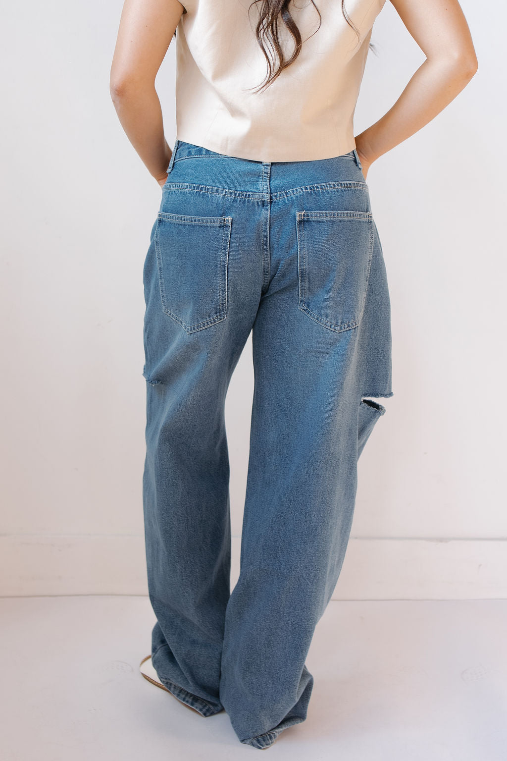 sada side slit barrel jeans