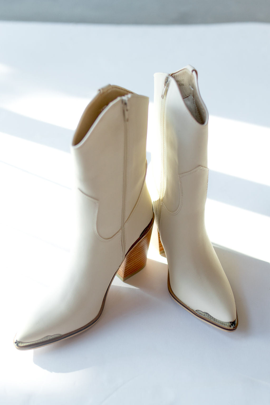mode, bella boots