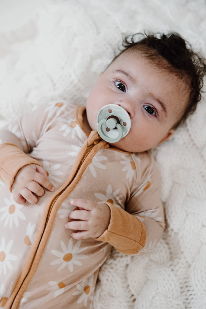 mode, dusty floral zip romper