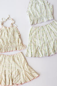 mode, holly floral mini skirt