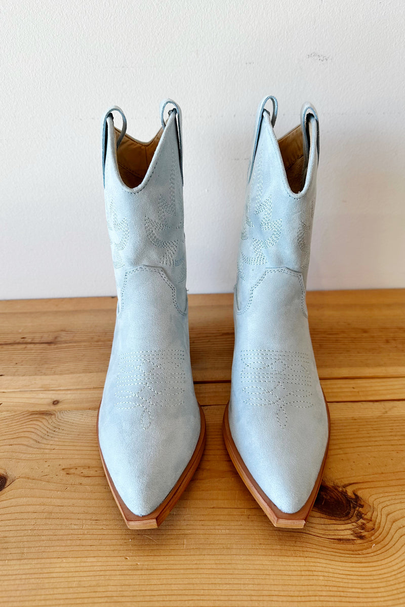 mode, claire boots