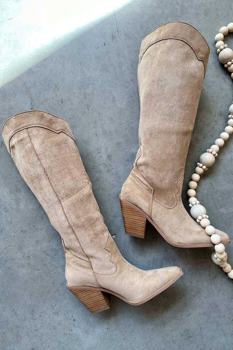 mode, classy cowboy boot