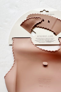 mode, silicone roll up bib, blush