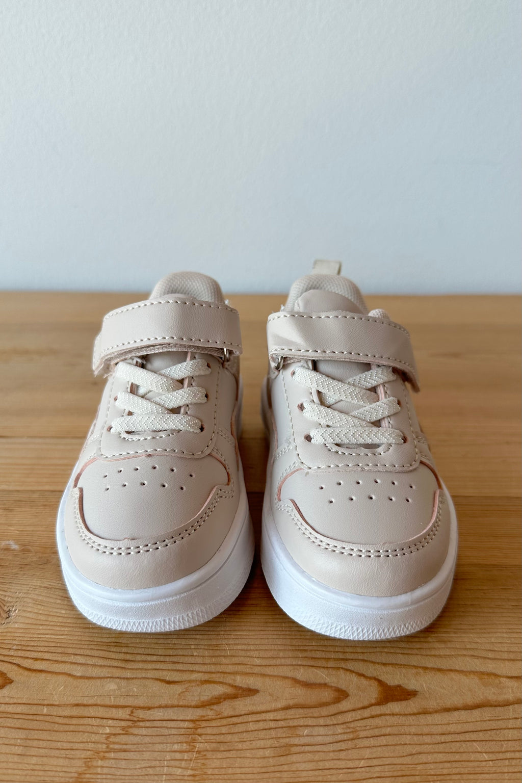 mode, on the run sneakers
