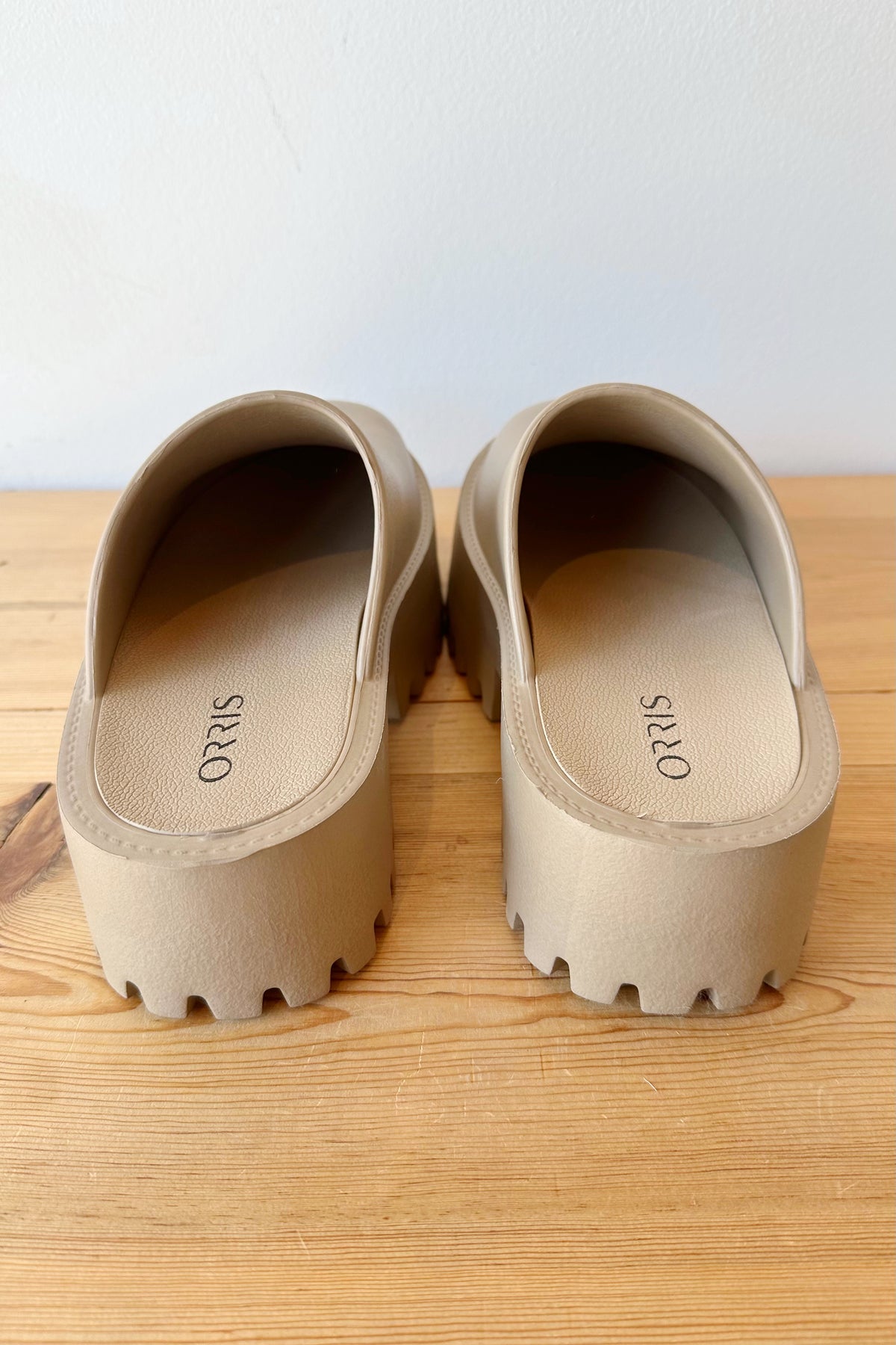 mode, your summer clogs