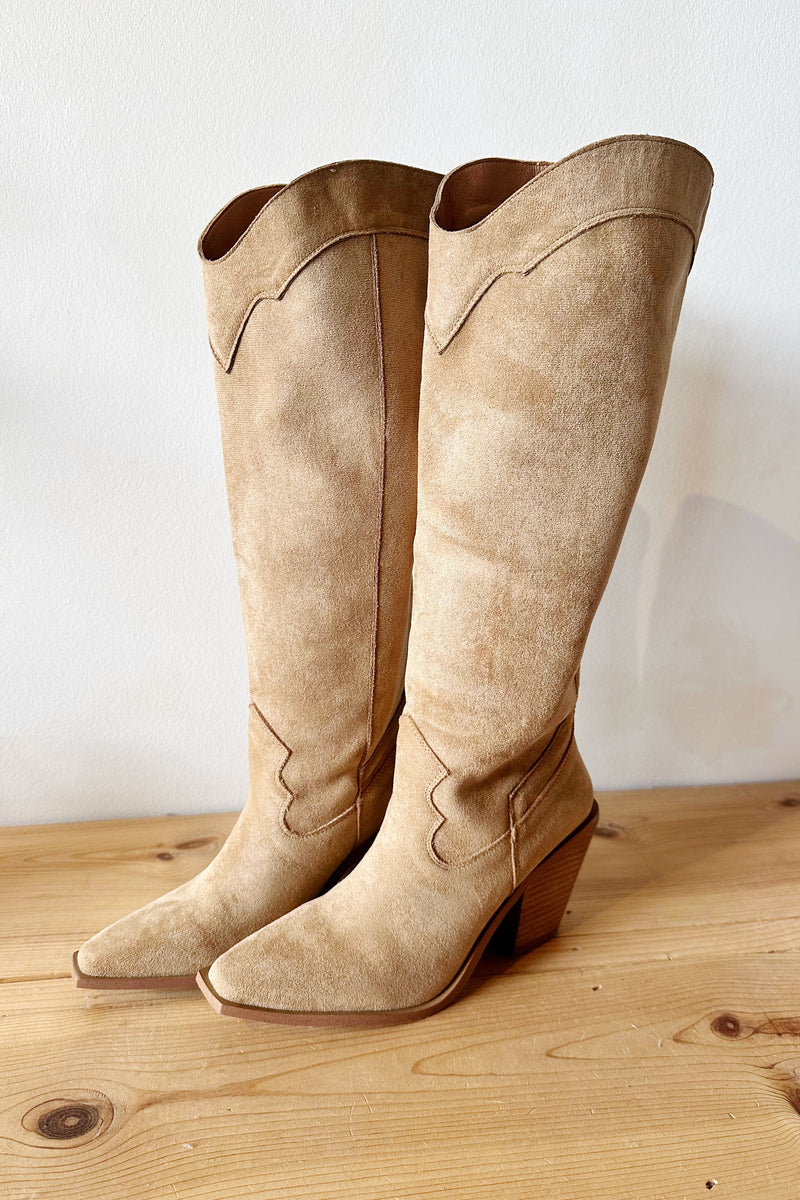 mode, classy cowboy boot
