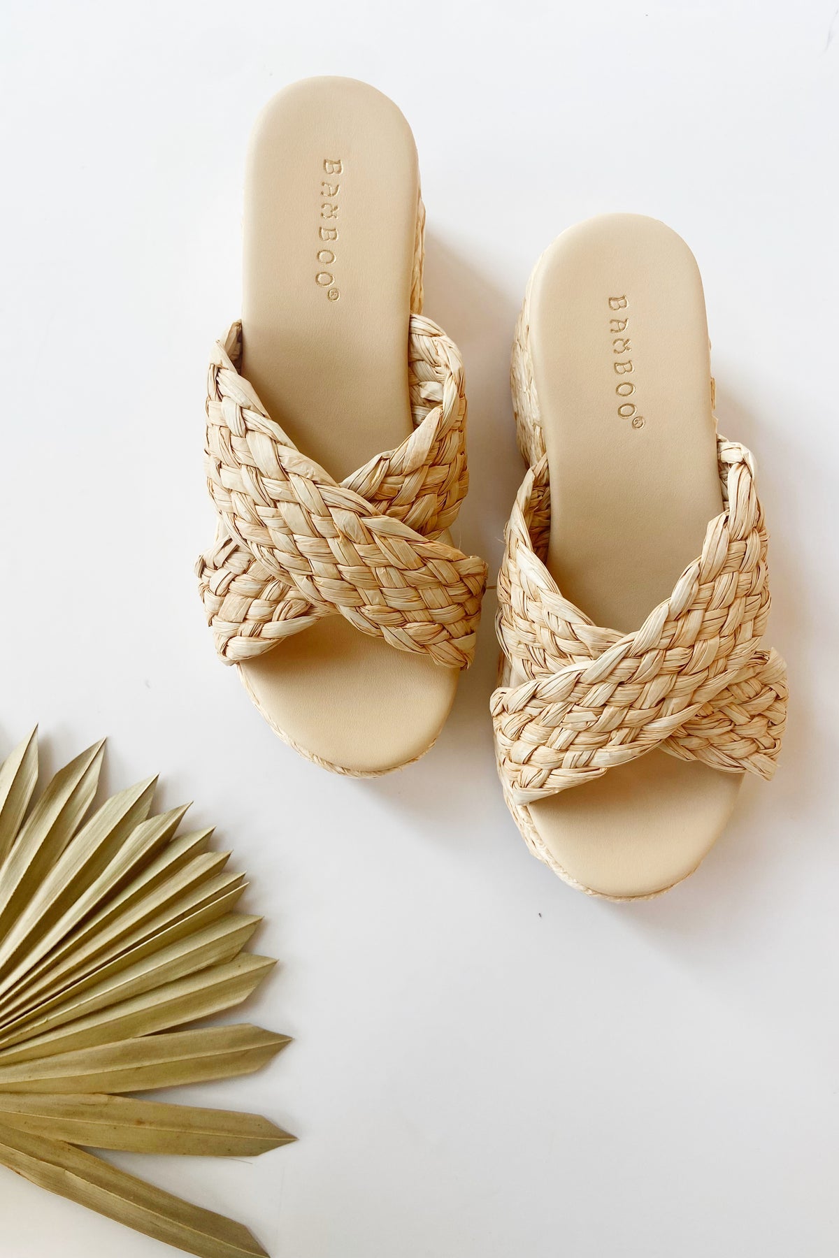 mode, costa woven sandal