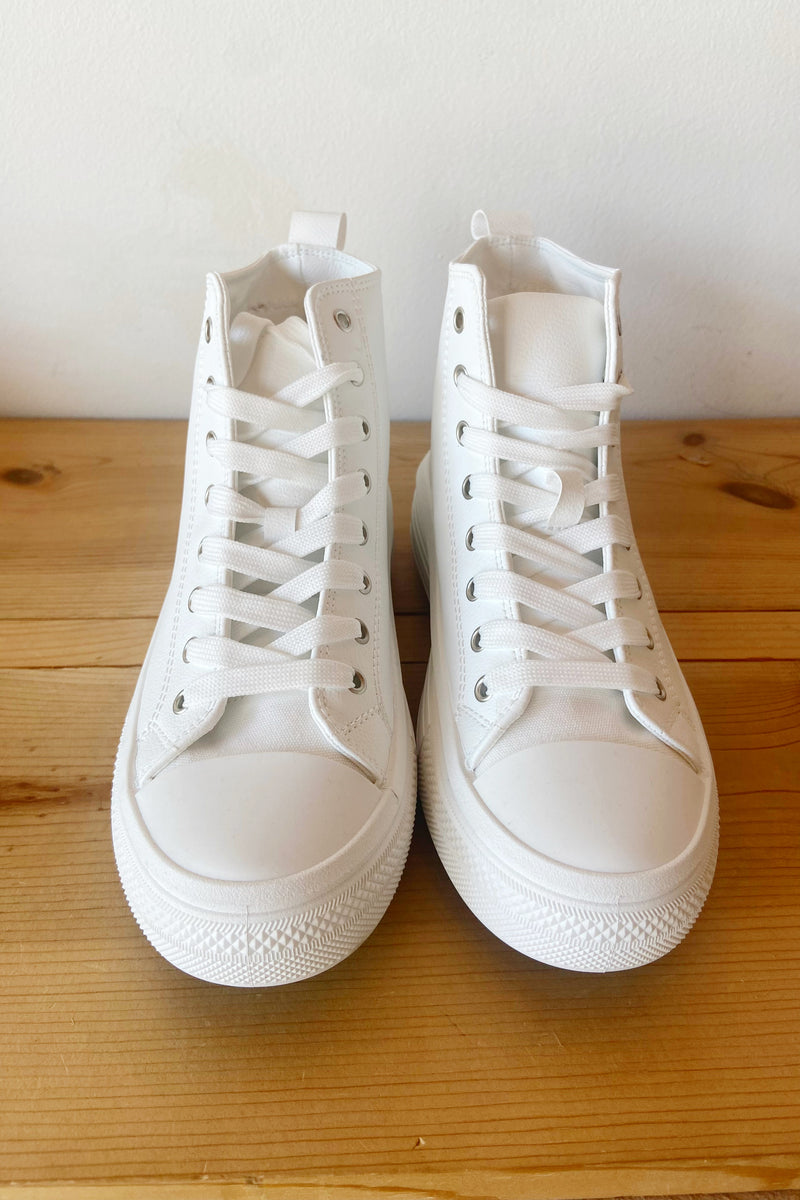 mode, roma  leather sneakers