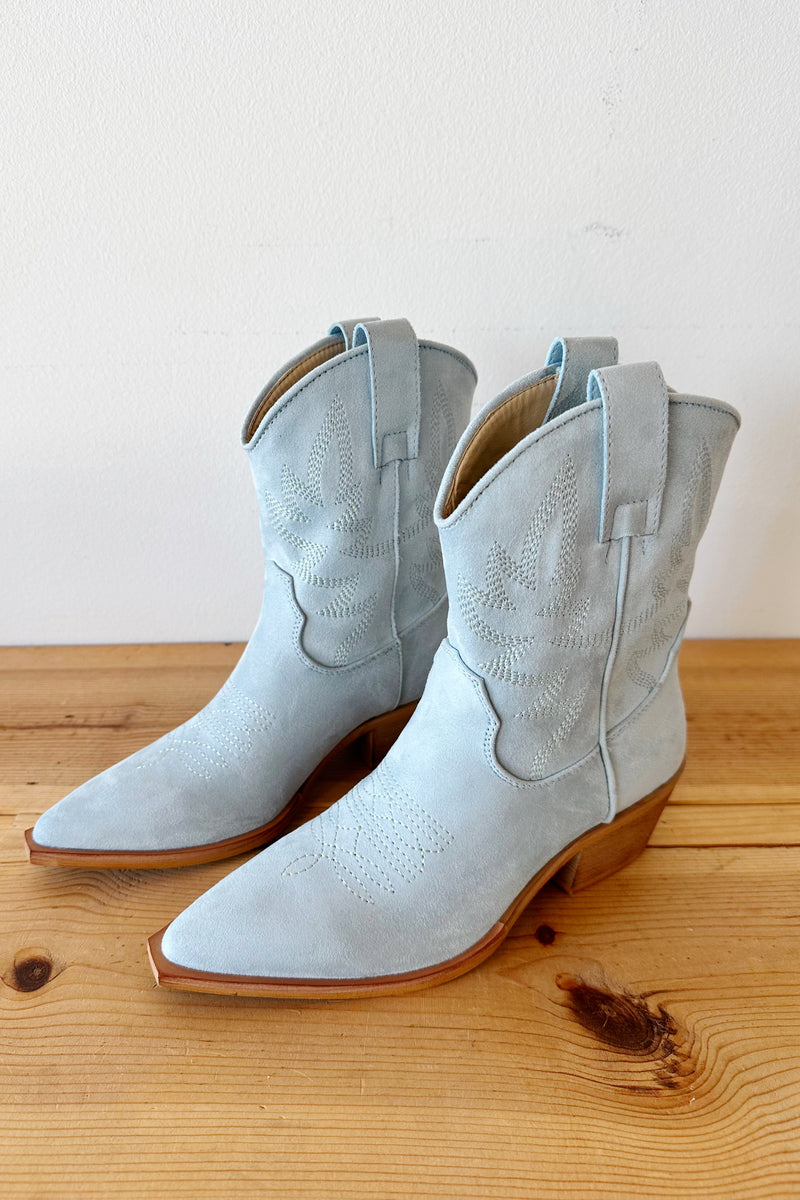 mode, claire boots