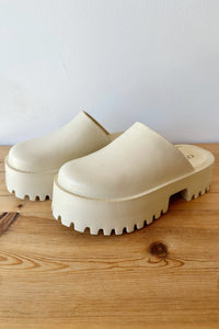 mode, your summer clogs