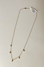mode, five pearl necklace