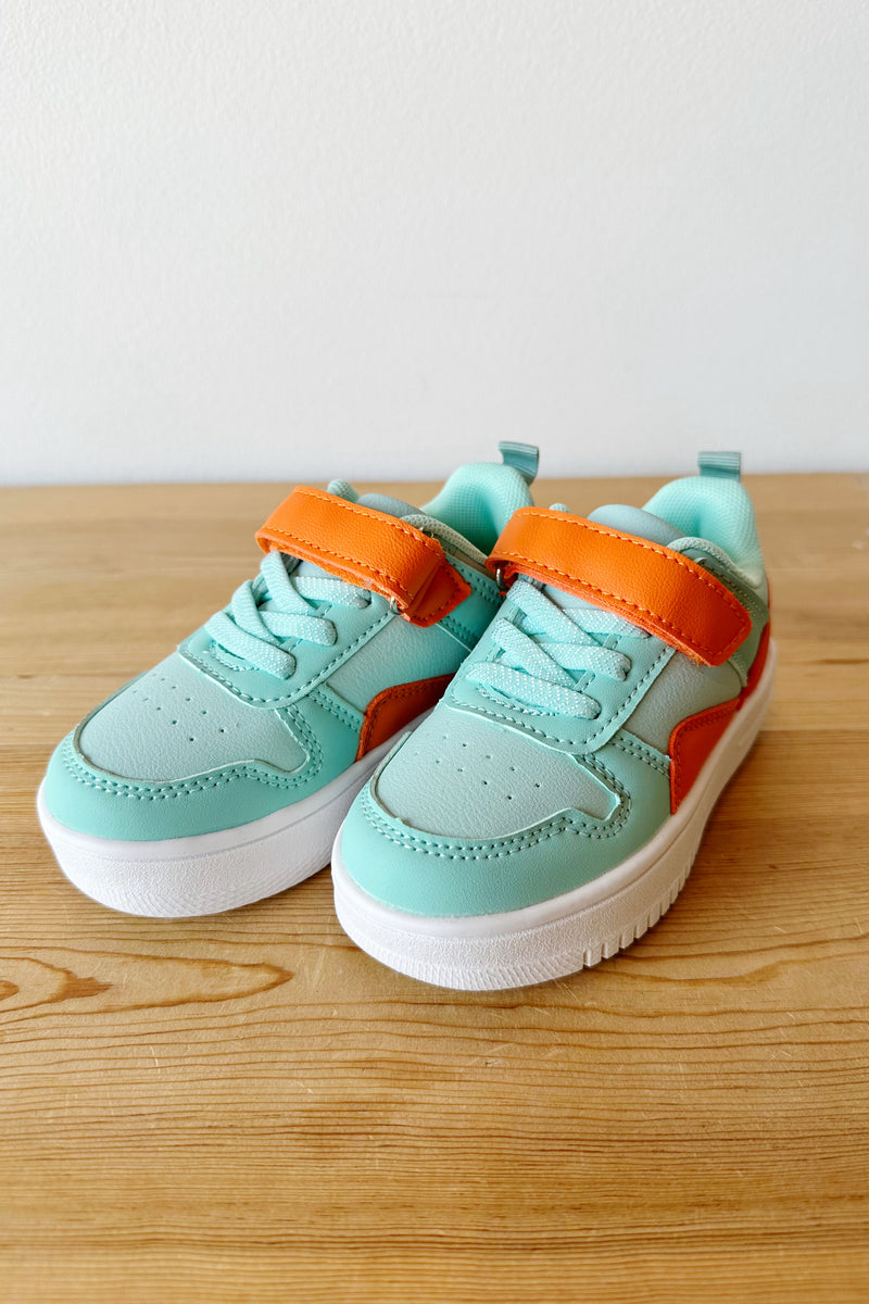 mode, on the run sneakers