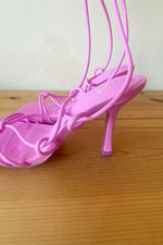mode, kara heel