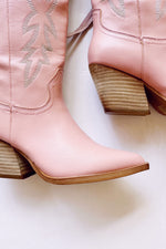 mode, indigo cowboy boot