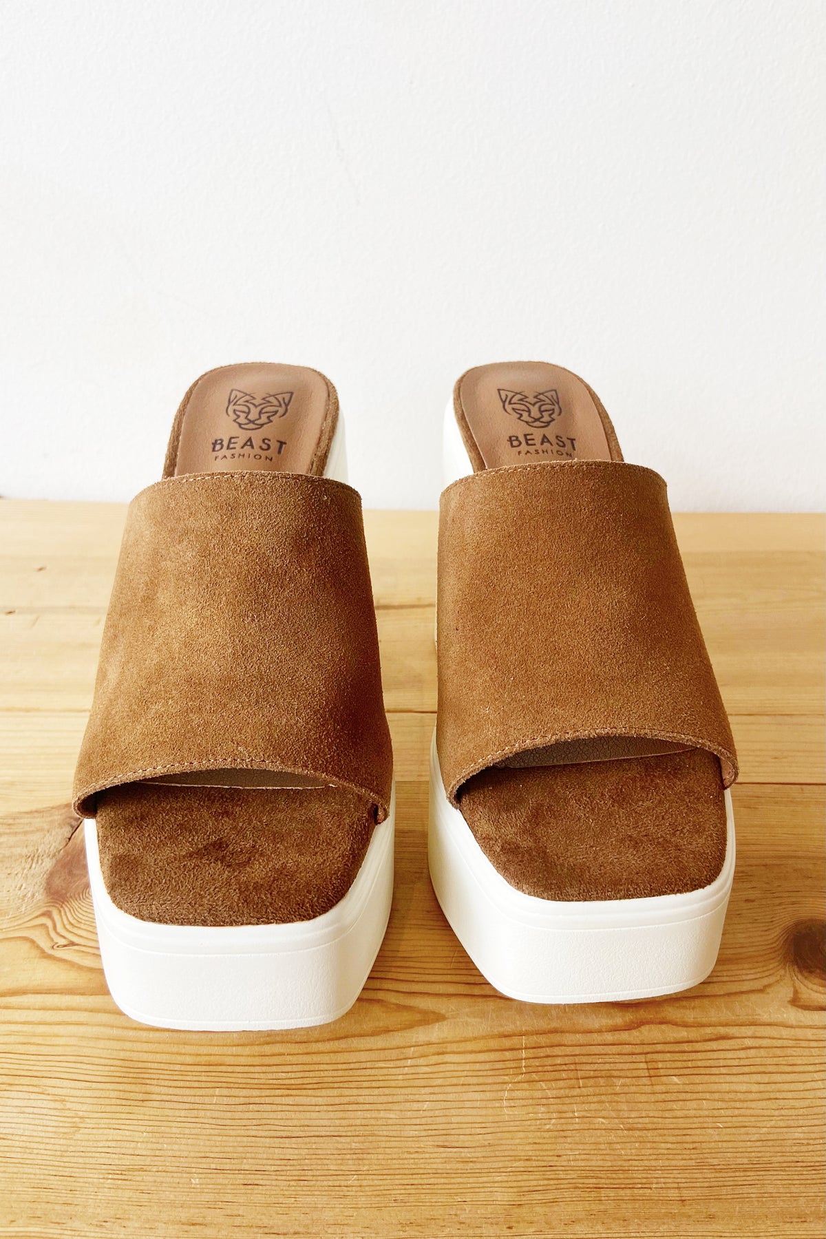 mode, anita platform heel