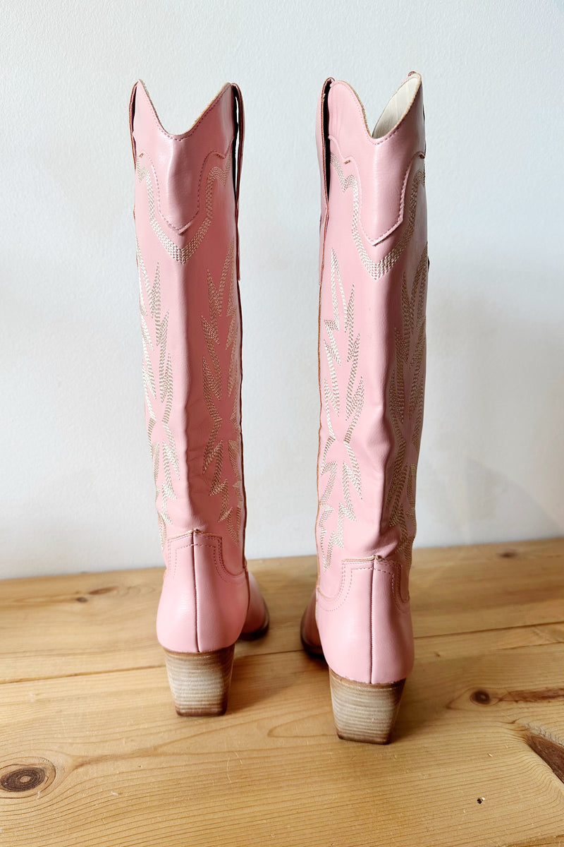mode, indigo cowboy boot
