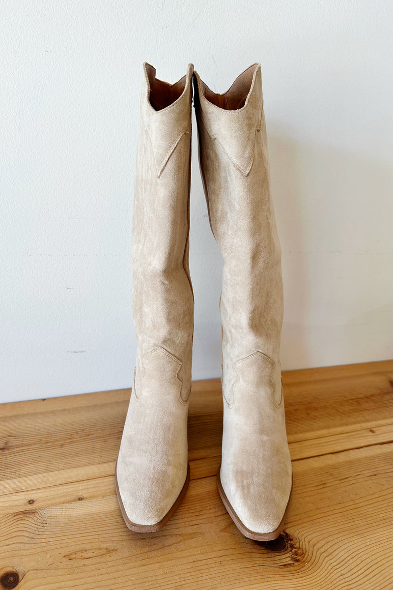 mode, classy cowboy boot