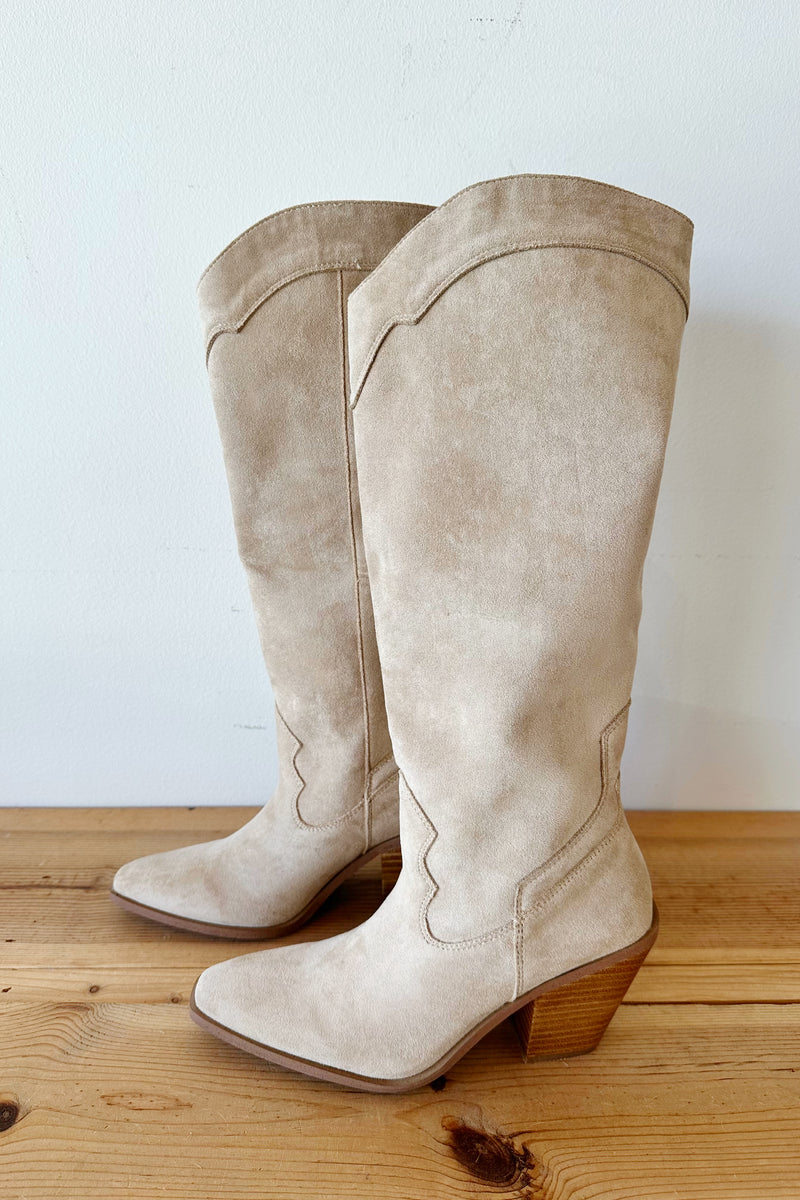 mode, classy cowboy boot