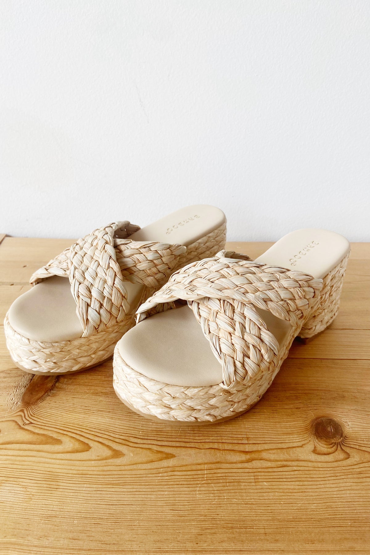mode, costa woven sandal