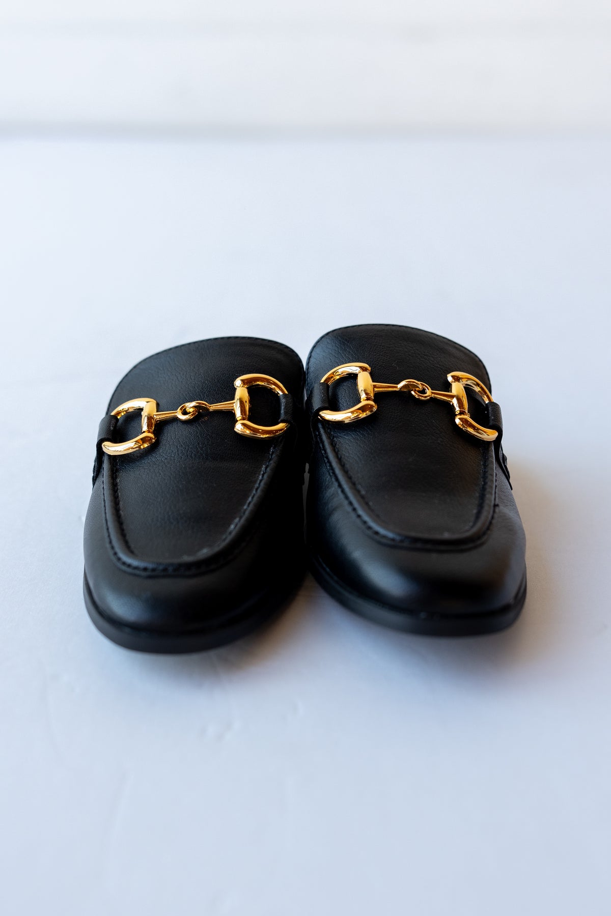 vivian flat mule