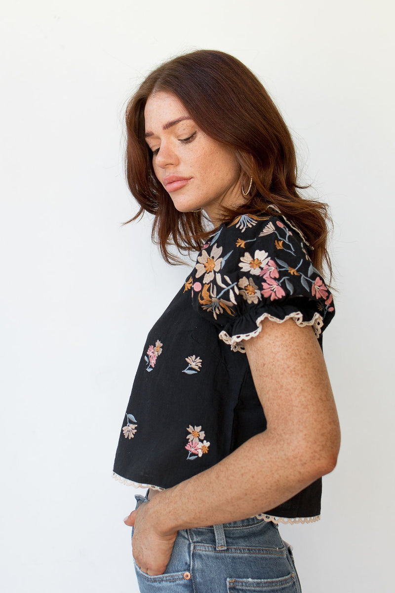 mode, sofia embroidery top