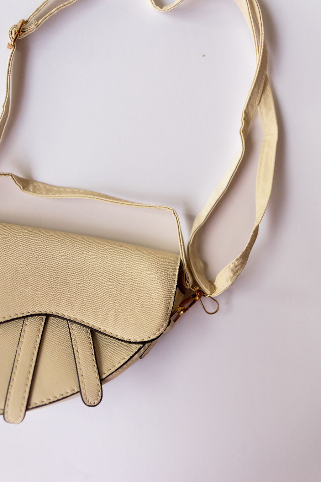 mode, diana saddle bag