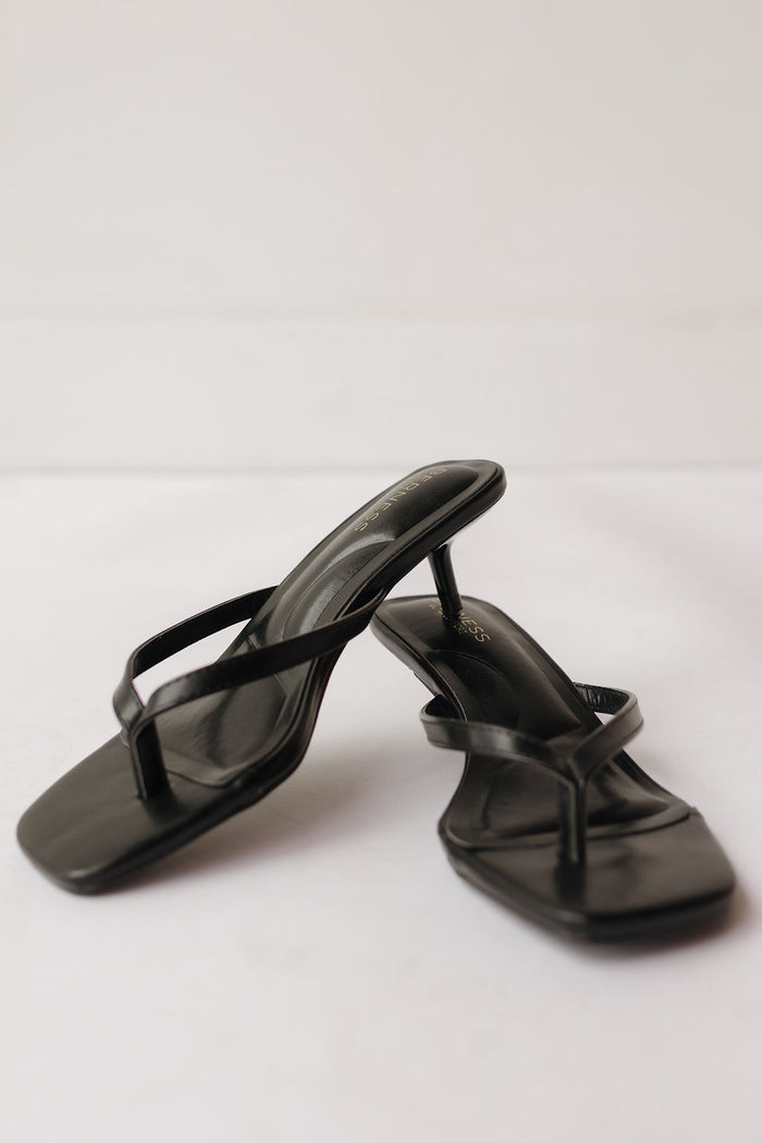 florella kitten heel