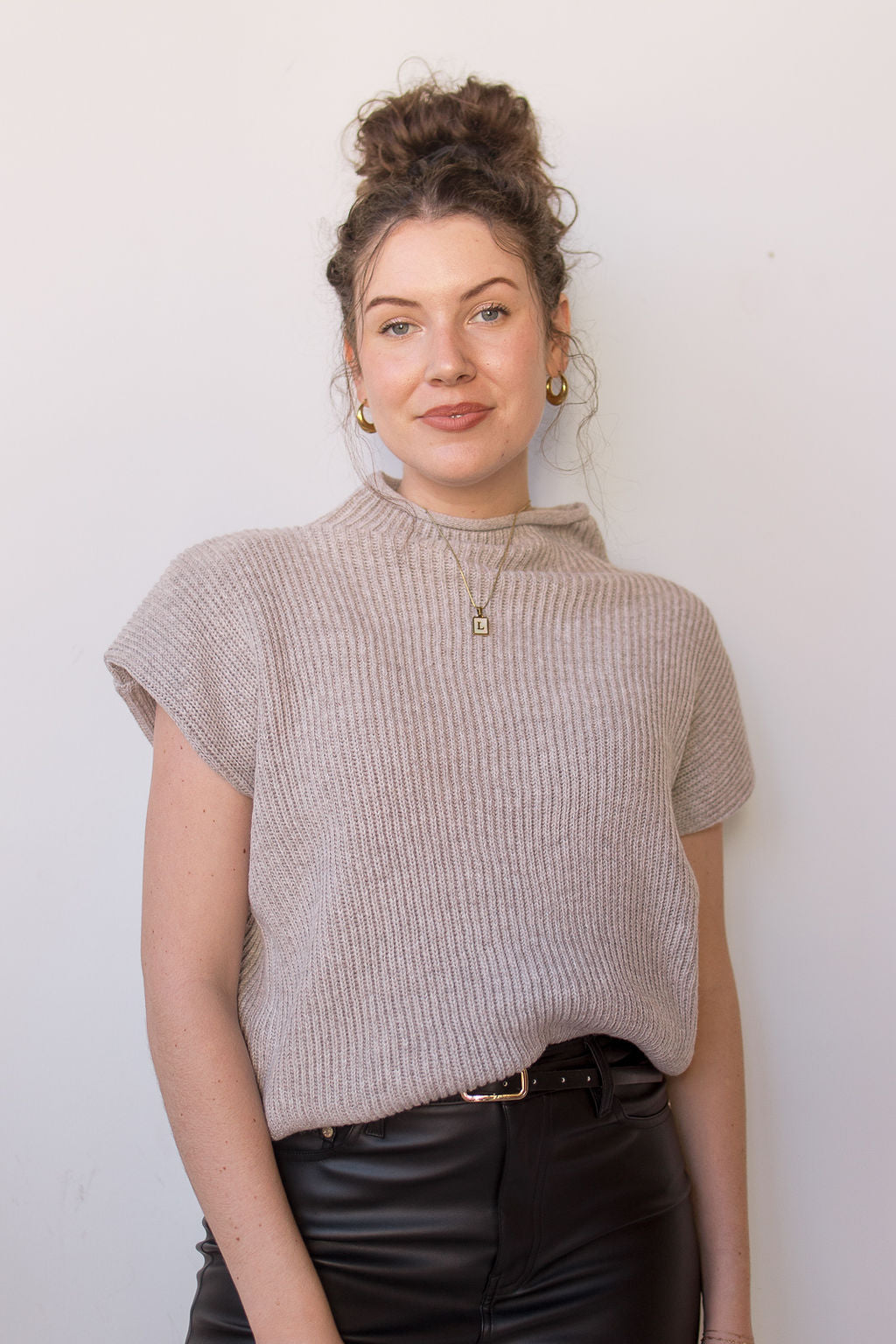 mode, kia cap sleeve sweater