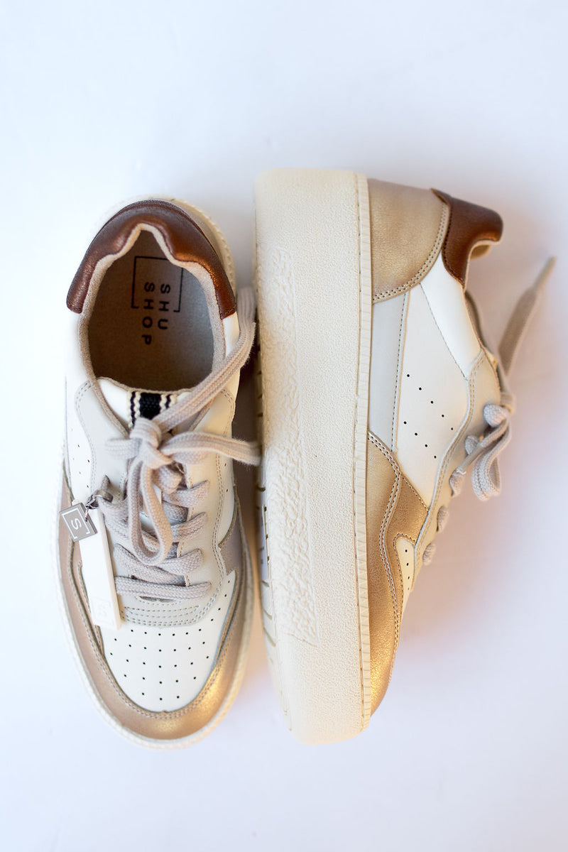 mode, sheena sneakers