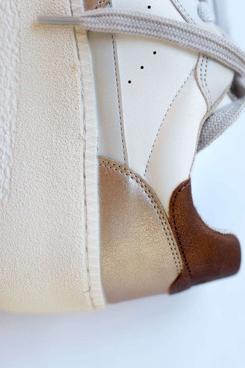 mode, sheena sneakers