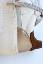 mode, sheena sneakers