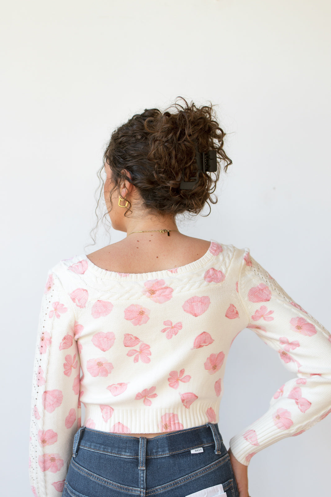 mode, aster floral sweater